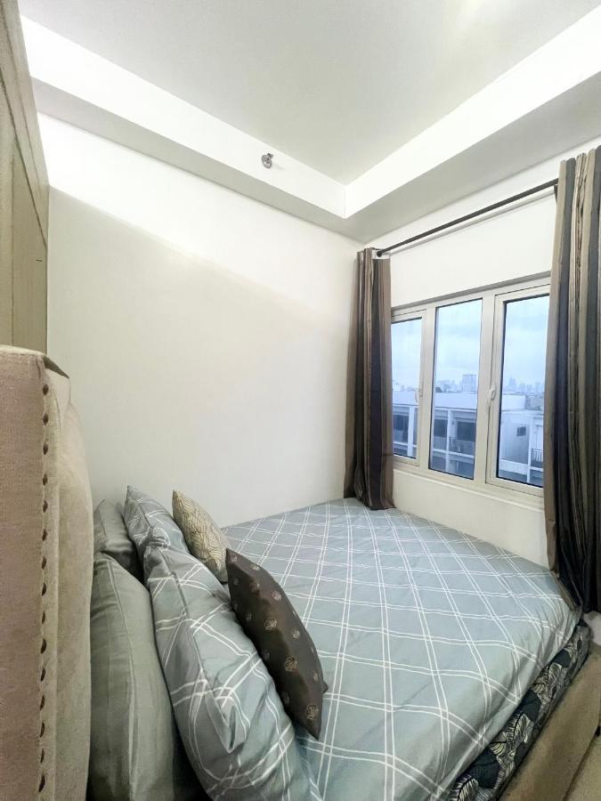 Shore Residence Pasay Exterior photo